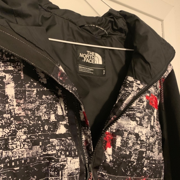 The North Face Zip Up Jacket - Picture 2 of 8